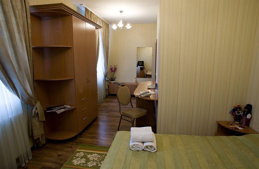 Гостиница Siesta Киев Sofiivska Borshchahivka Exterior foto